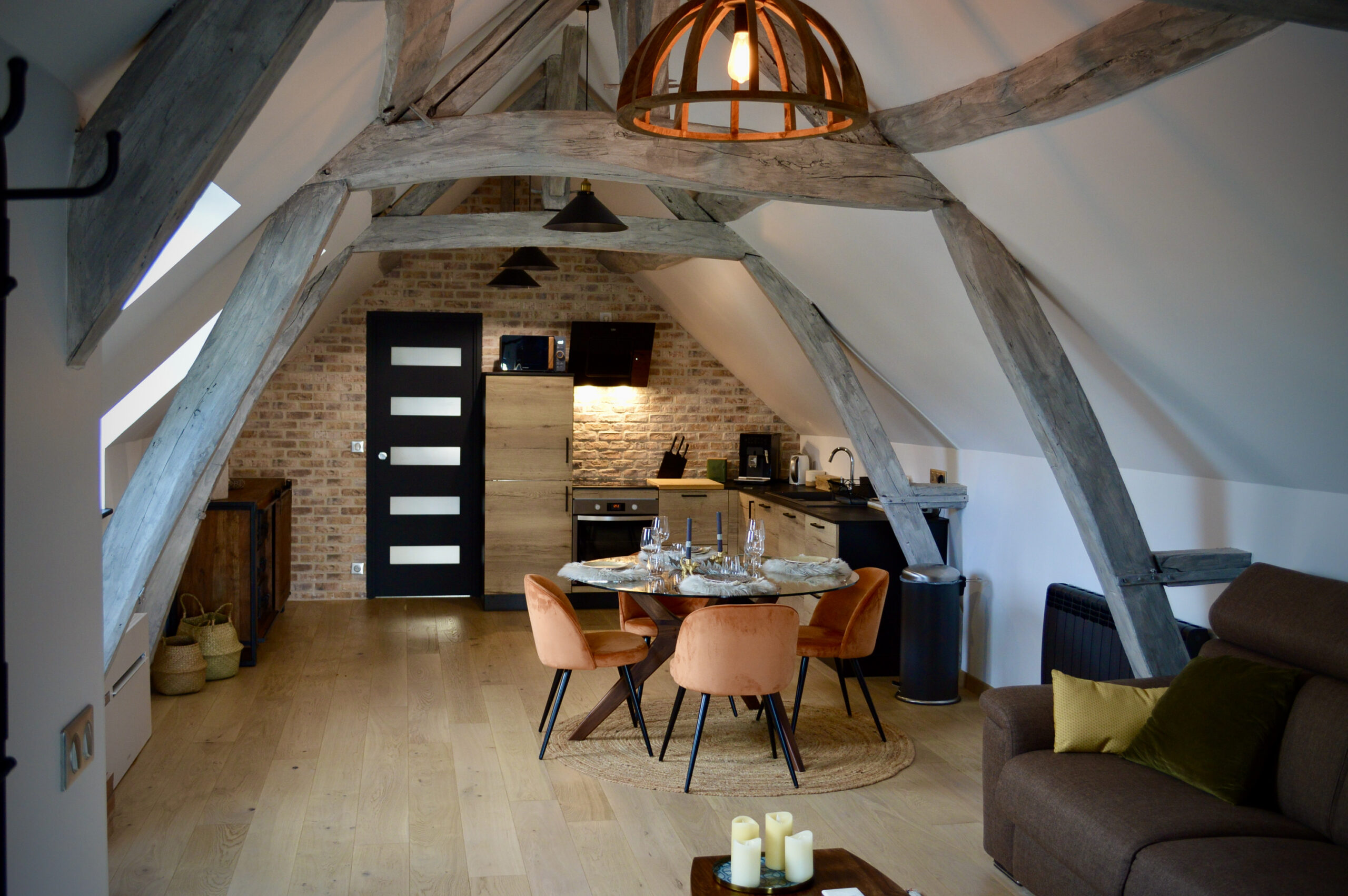 Création d’une Love Room avec SPA et sauna à Lacroix st Ouen — après travaux