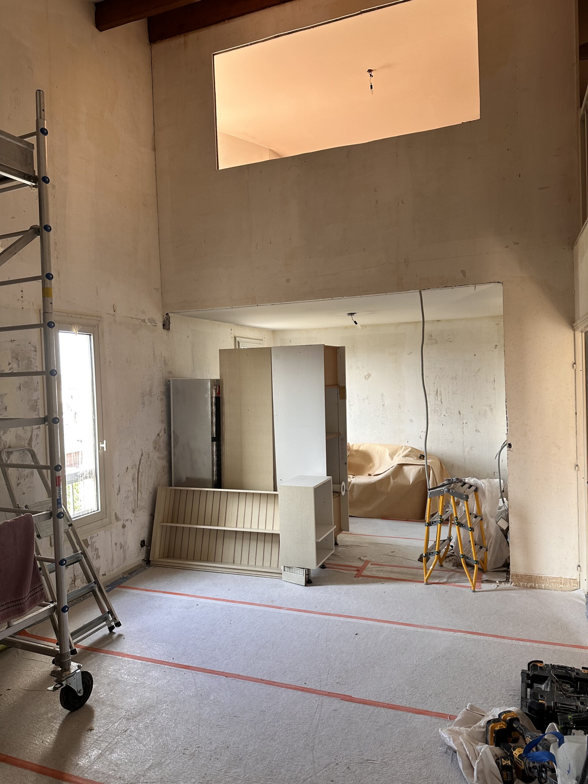 Rénovation complète et ouverture des espaces de vie