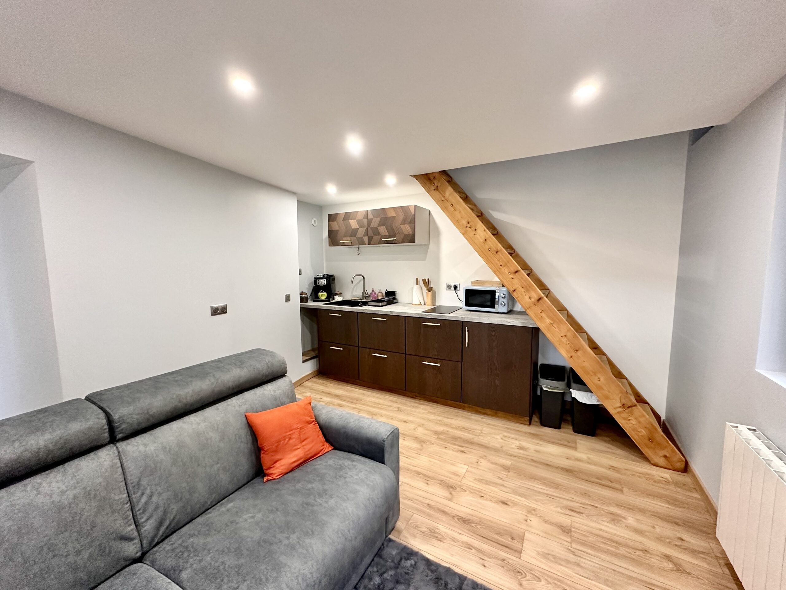 Création d’un studio sous les combles — après travaux